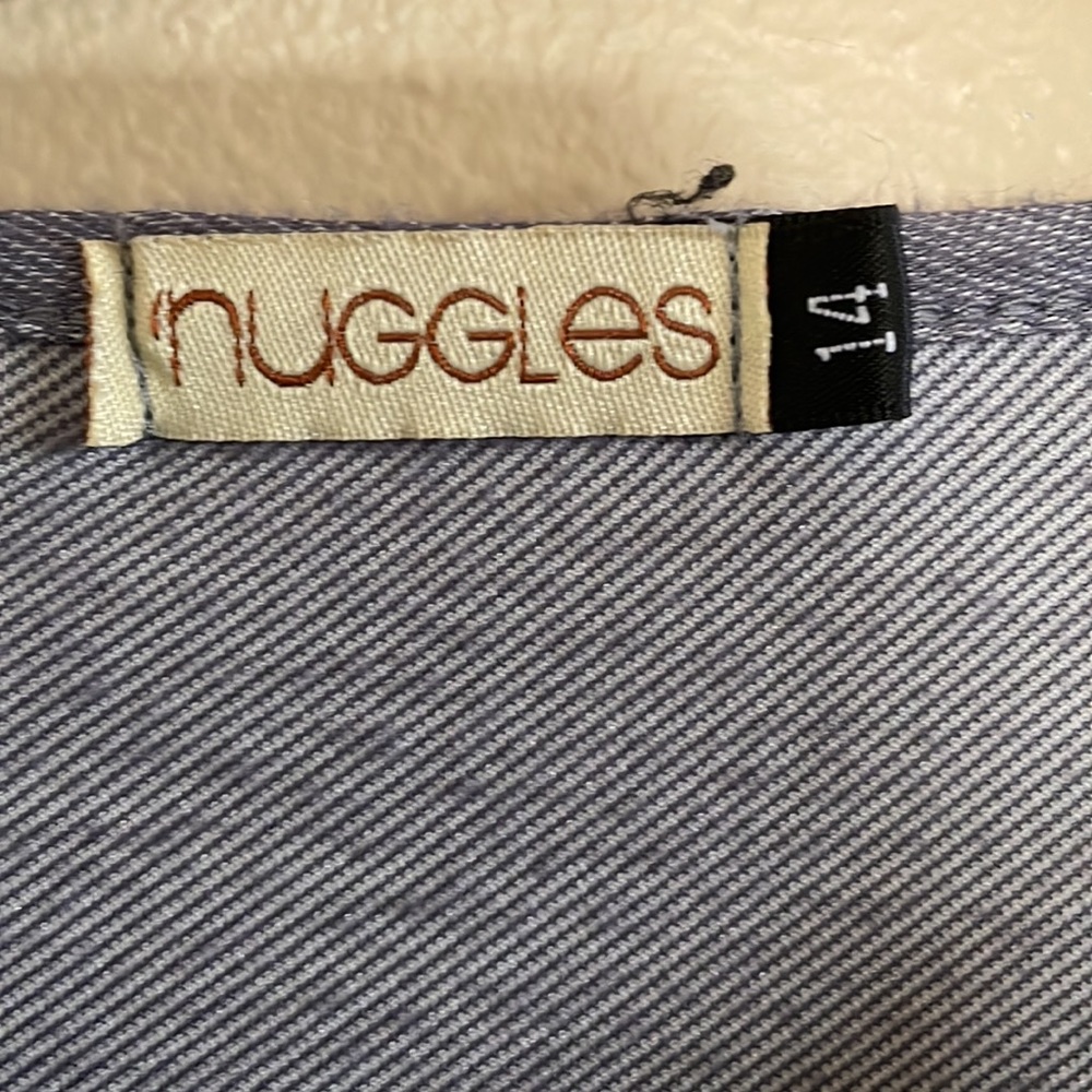 •NUGGLES SHIRT• - Picture 2 of 5